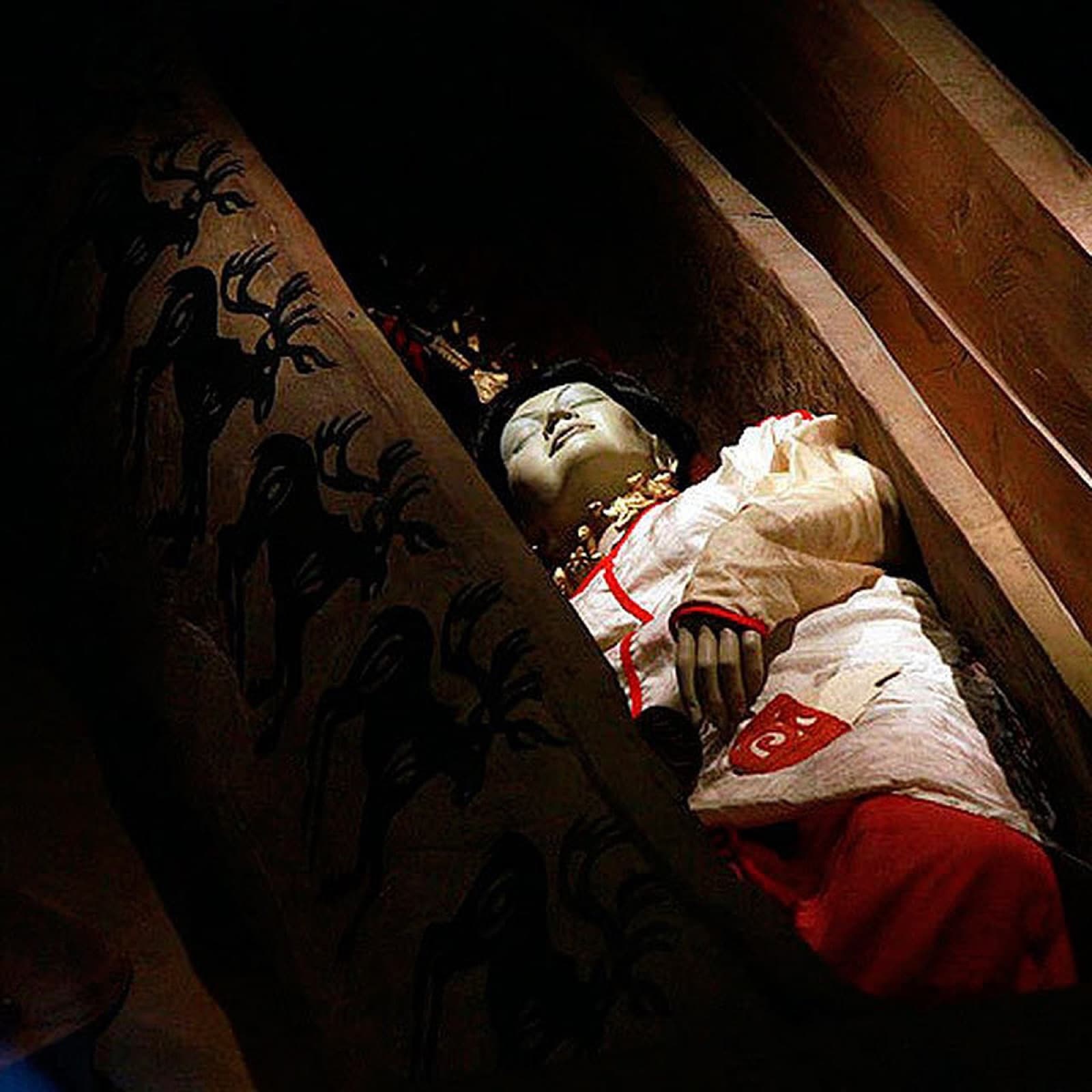 Горно-Алтайск: ворота на Алтай — аэропорт, музеи, еда, транспорт